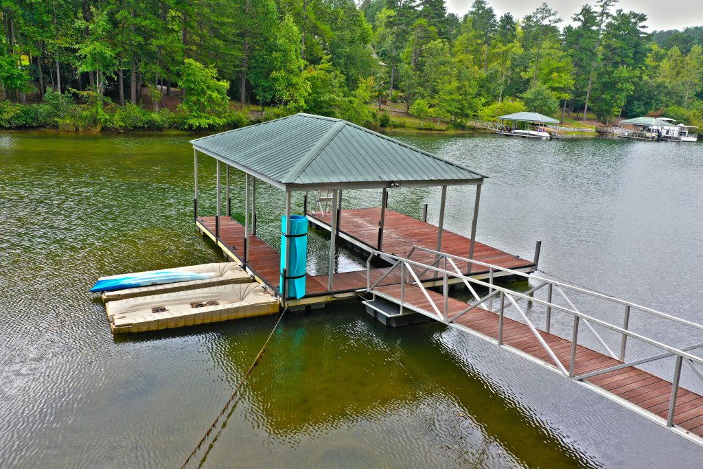 lake Keowee,waterfront,real estate,Mike,Matt,Roach,Top,Guns,Realty,homes,lots,land,acreage,for sale,dockable,